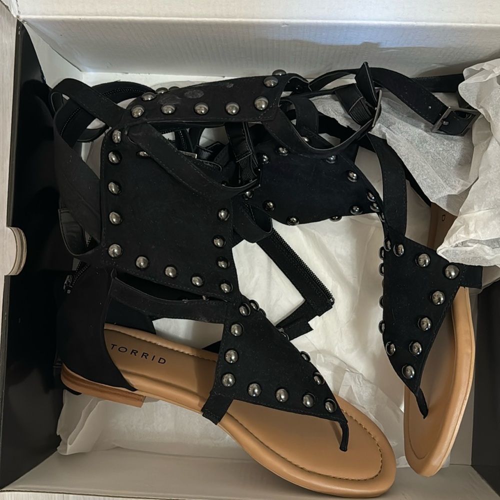Torrid knee high Sandals size 6.5